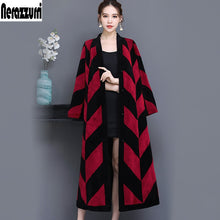 Load image into Gallery viewer, Lambs wool Coat  Real sheep  coat women color block