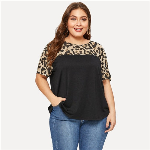 Color Block Top Plus Size T-shirt Women Leopard Yoke Cut and Sew Curved Hem Summer Tops